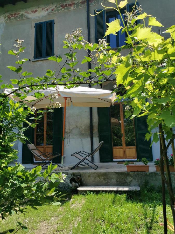 Curt Da Beta - Casa Vacanze Con Giardino In Corte Del XVIII Secolo Malnate Exterior photo