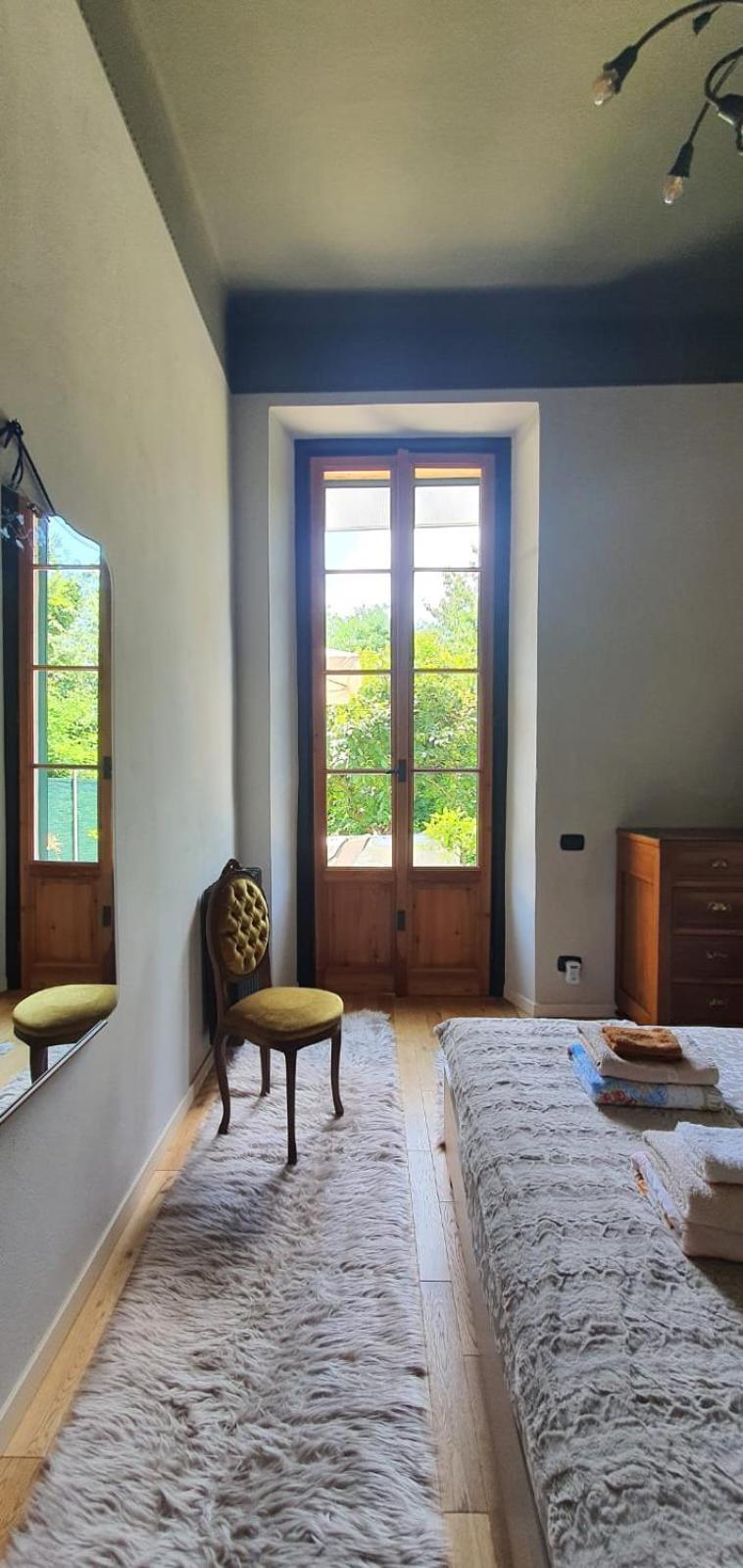 Curt Da Beta - Casa Vacanze Con Giardino In Corte Del XVIII Secolo Malnate Exterior photo