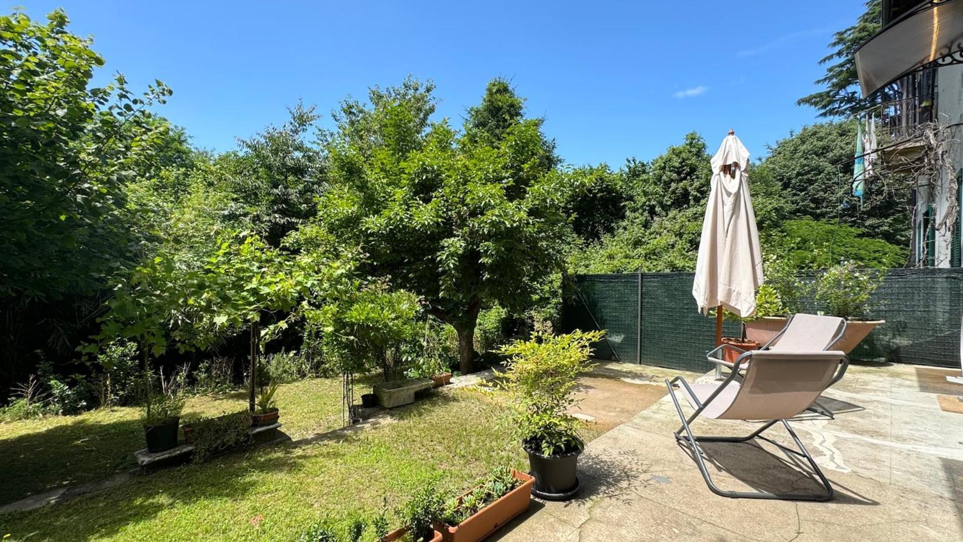Curt Da Beta - Casa Vacanze Con Giardino In Corte Del XVIII Secolo Malnate Exterior photo